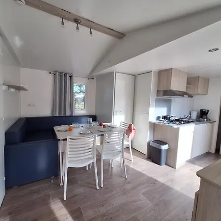 Camping Les Rives D'auzon Lavilledieu (Ardeche)