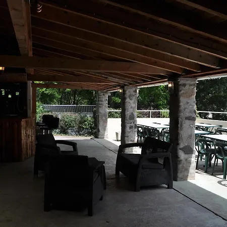 Les Rives D'auzon Camping 3*